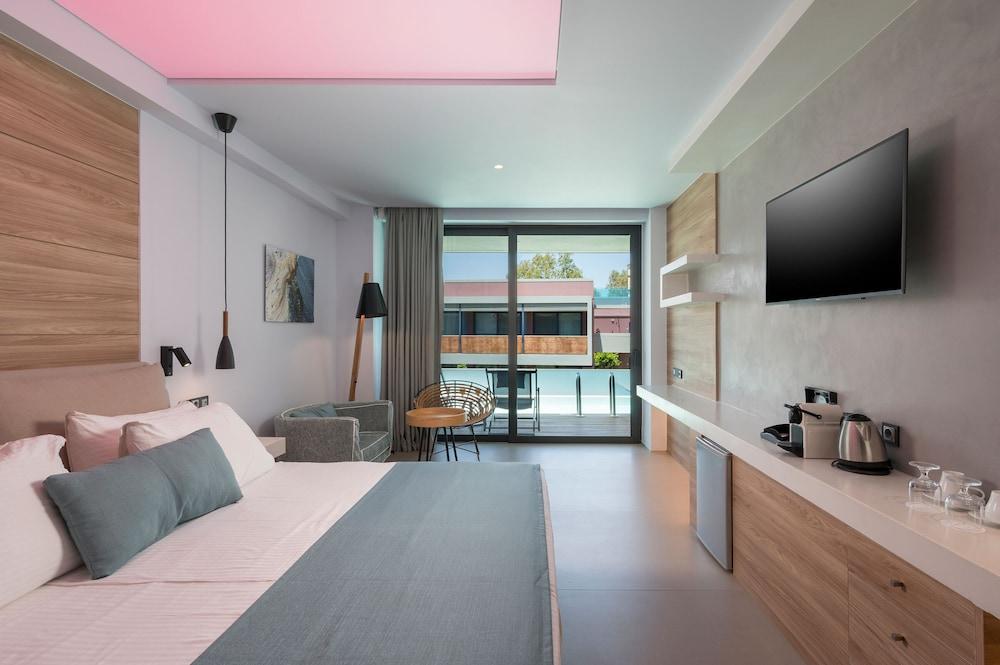 Cooee Corissia Harmony Hotel Джорджополис Екстериор снимка